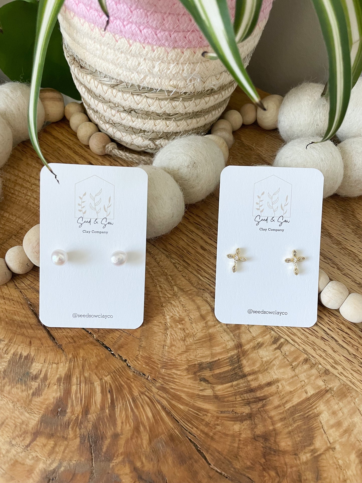 16K Gold Filled White Baroque Pearl Stud Earrings