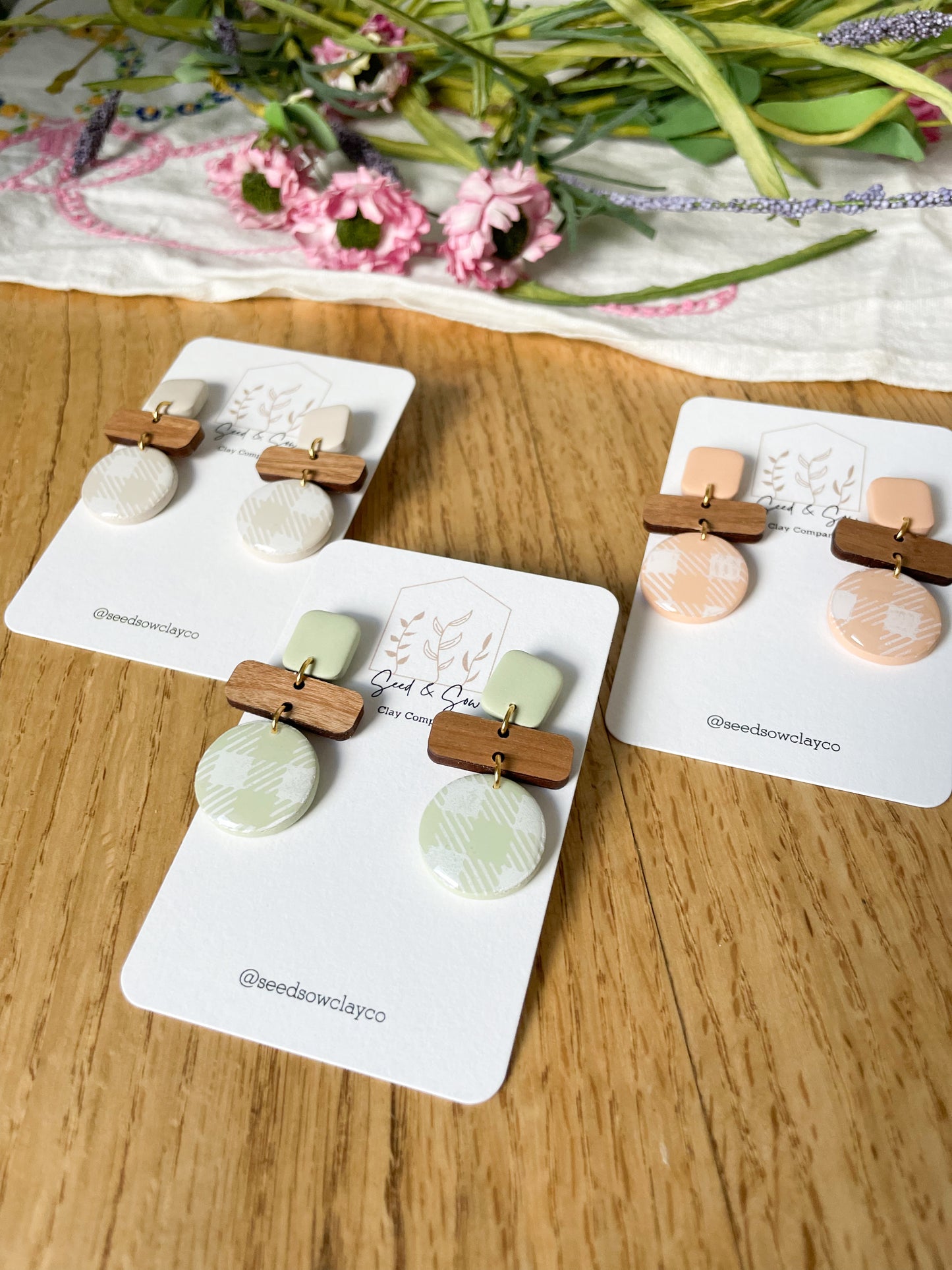 Picnic Blanket Dangle with Wood accent