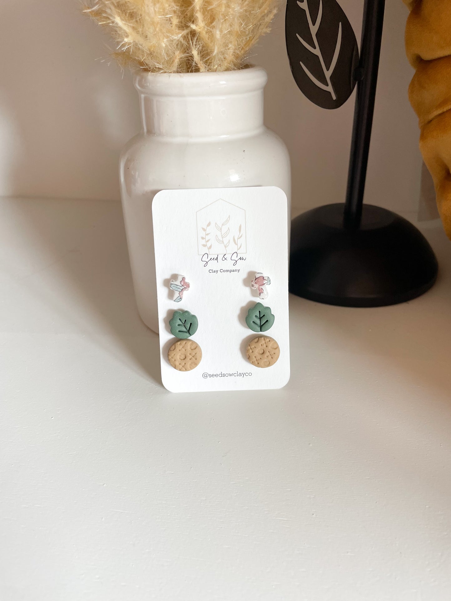 Neutral Wicker Stud Packs