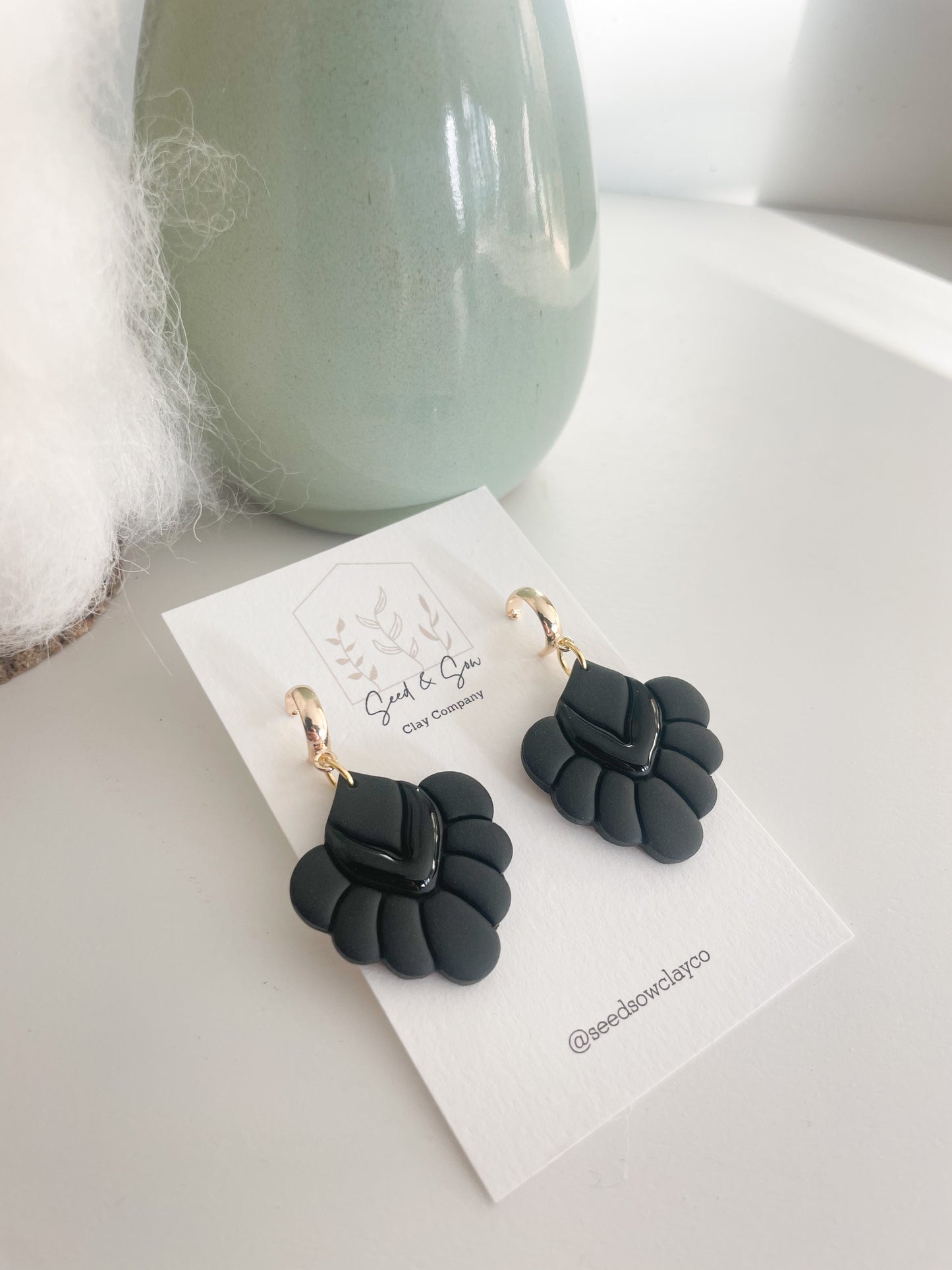 Scallop Dangle on Gold