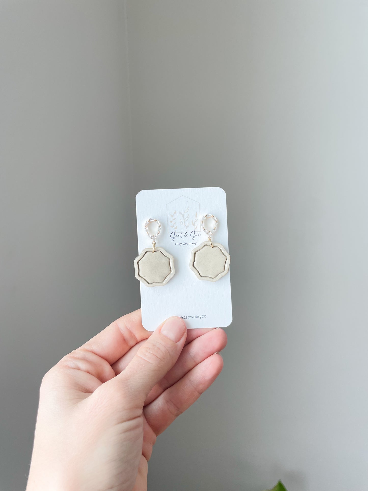 Neutral Sparkle on cz wreath