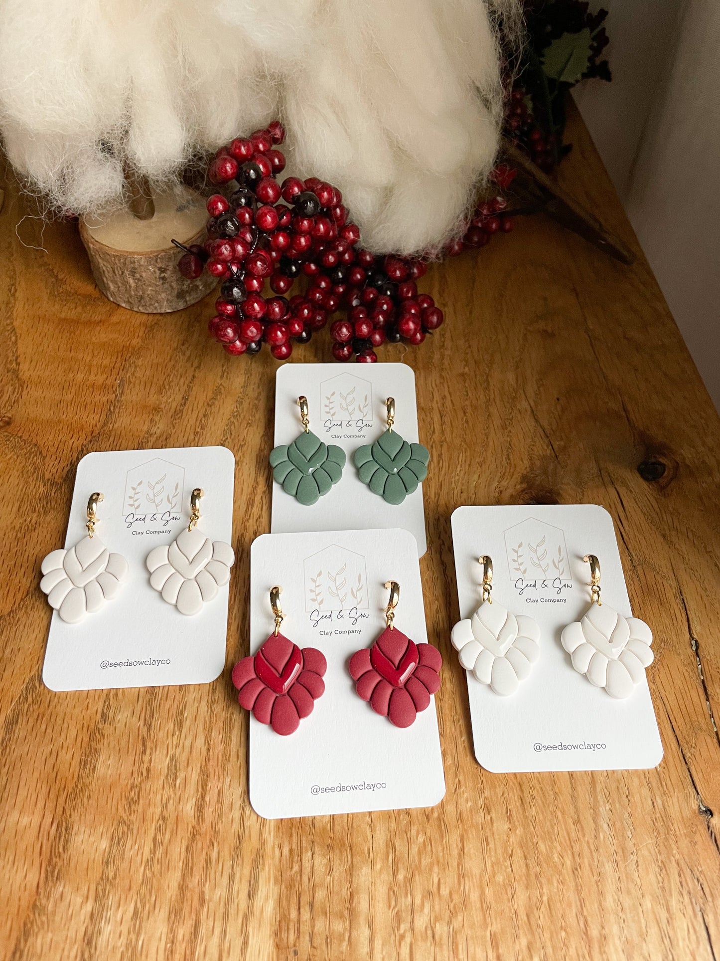 Scallop Dangle on Gold