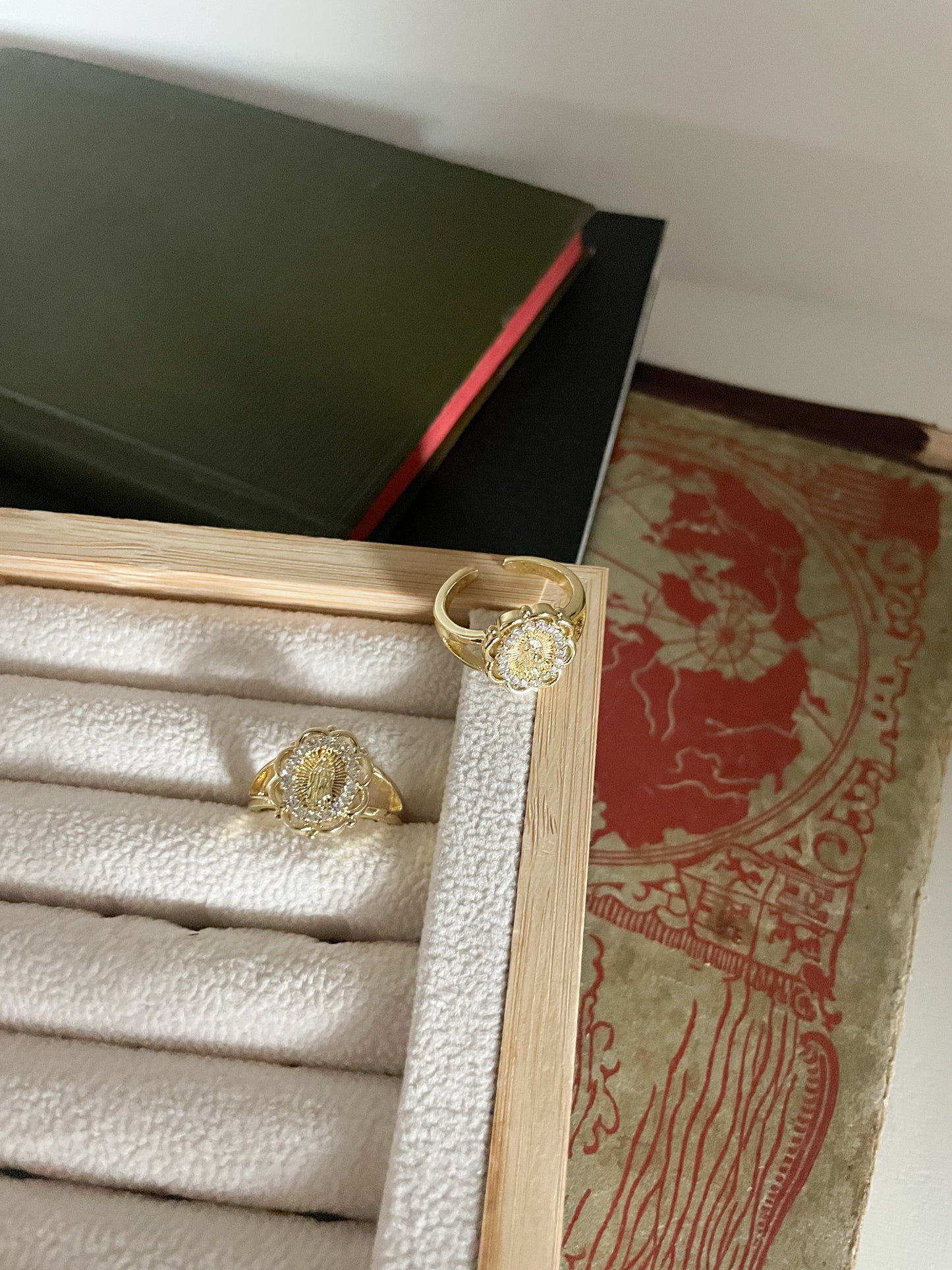 Vintage Religious Mother Mary Gold Adjustable Ring