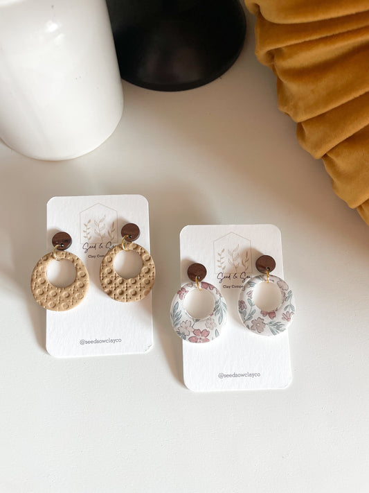Donut Dangle Wicker Tan and Neutral Floral Print on Wood Post