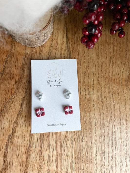 Cross and Red Present Stud Pack