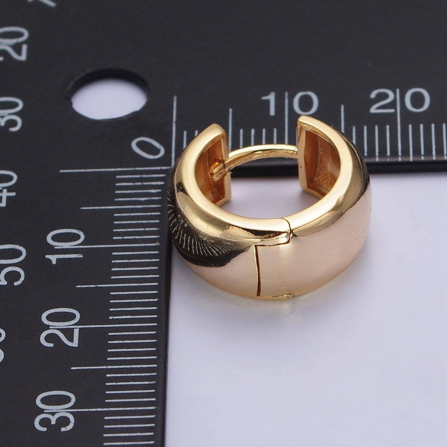 Gold Wide Chubby Minimalist Huggie Hoop Earrings