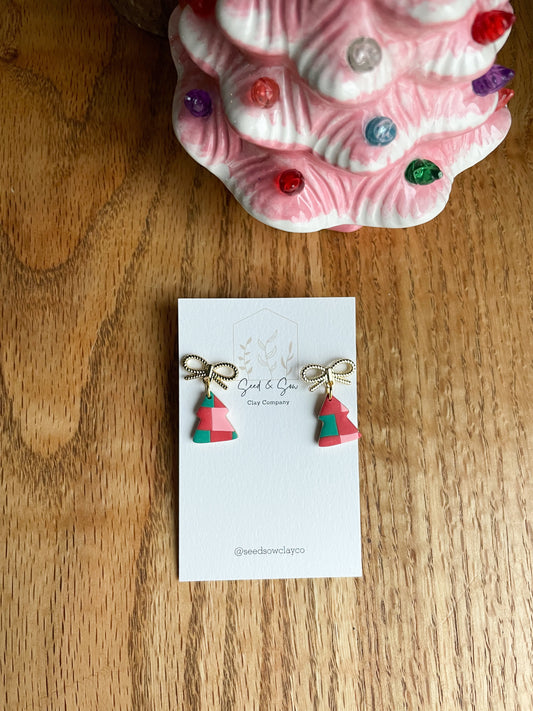 Retro Checker Tree on Gold Bow